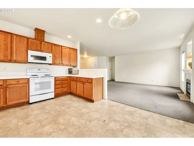 $465,000 | 1493 Adelman Loop, Eugene, OR 97402