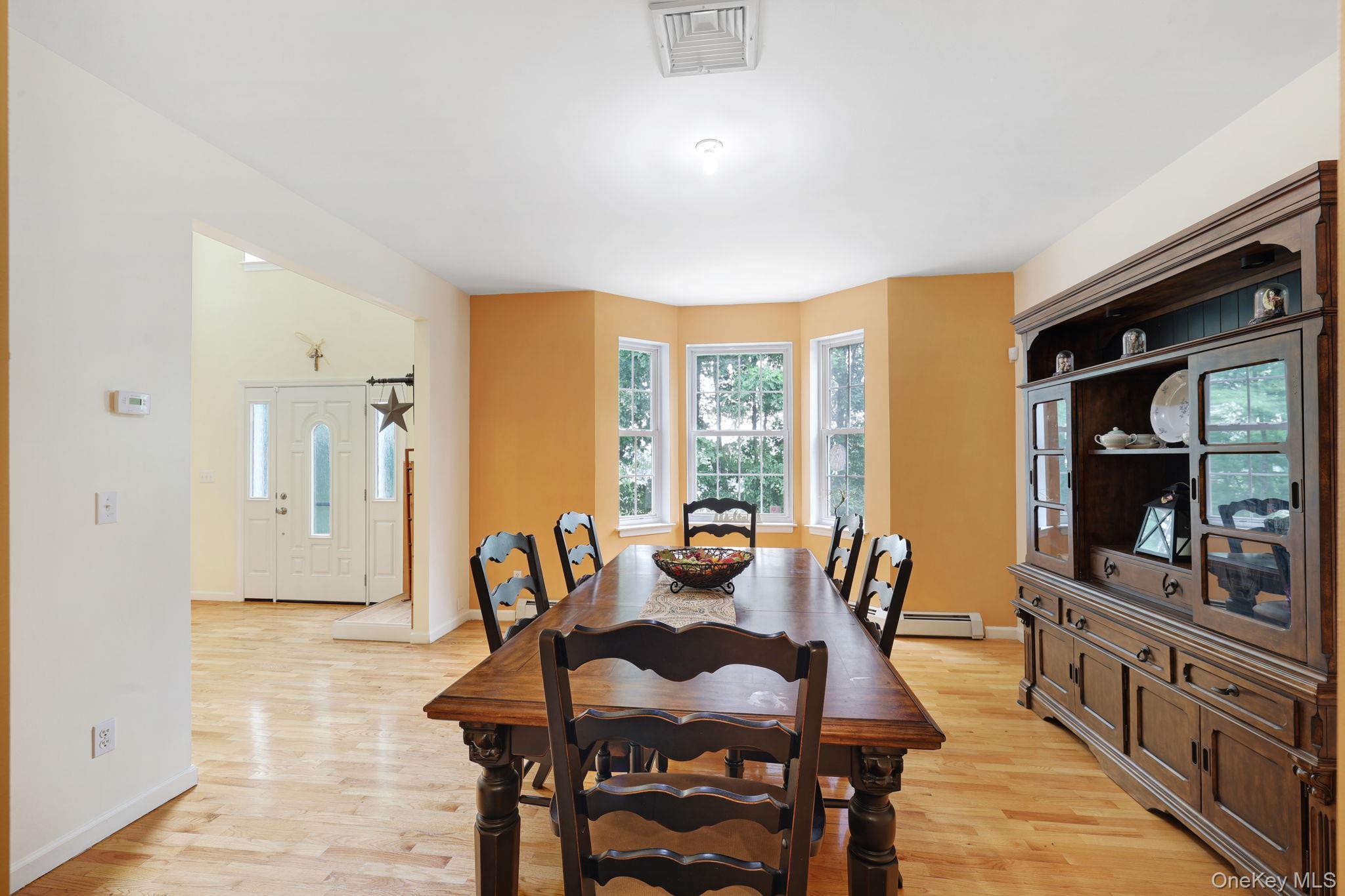 320 White Bridge Road Middletown, NY 10940 - Photo 11 of 32