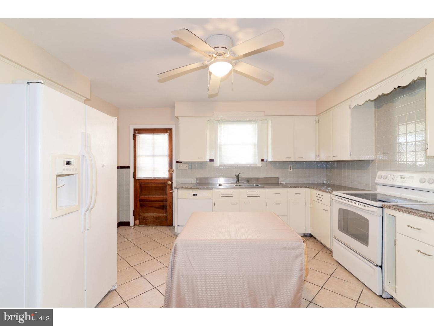 400 Nicholson Road Mount Ephraim, NJ 08059 - Photo 10 of 25 Gallery Image 10