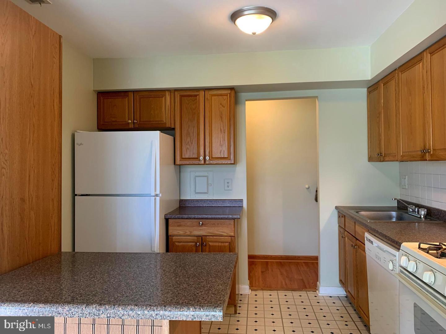 116 Van Buren Road, Unit 5 Voorhees, NJ 08043 - Photo 4 of 18 Gallery Image 4