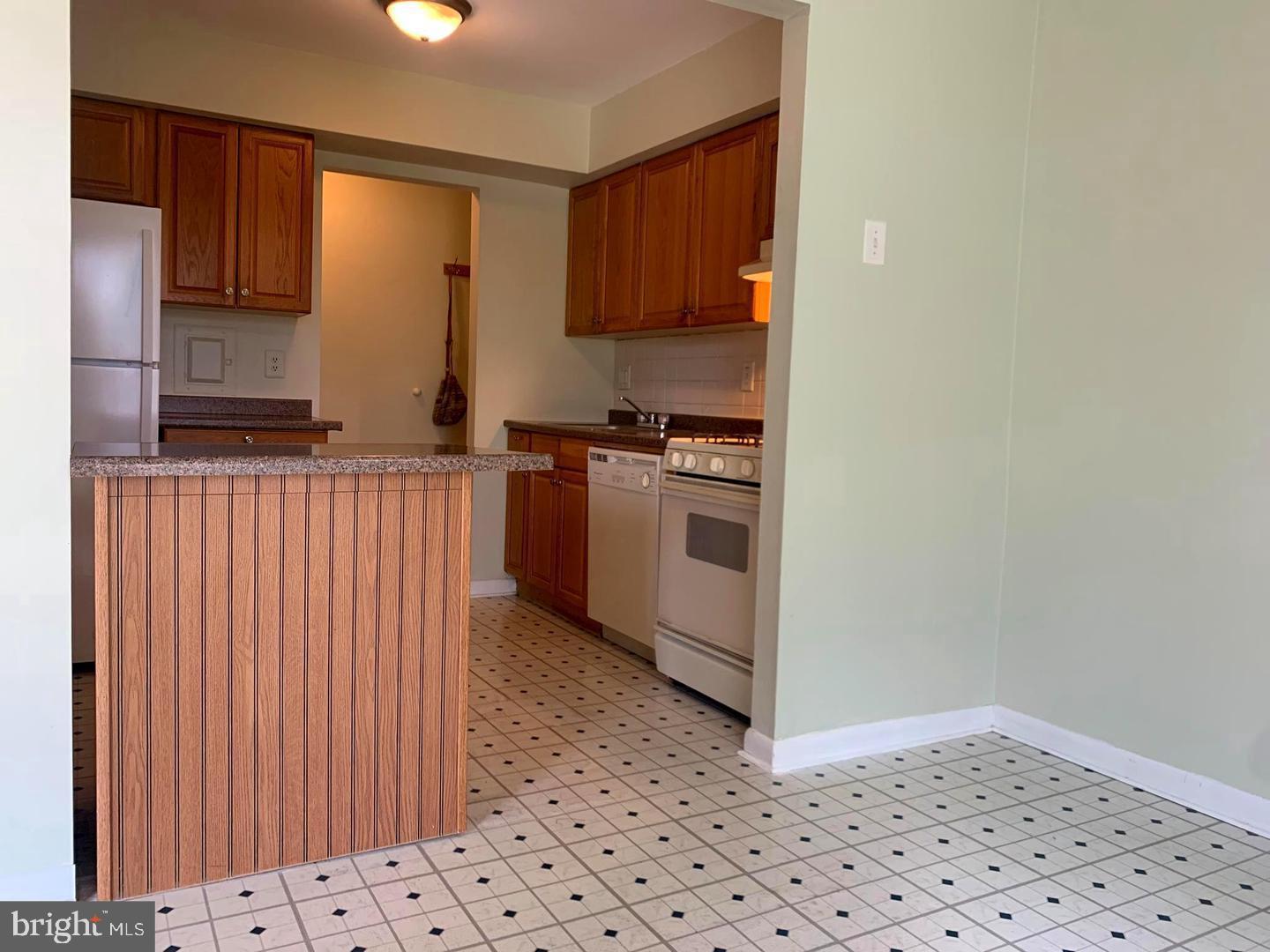 116 Van Buren Road, Unit 5 Voorhees, NJ 08043 - Photo 5 of 18 Kitchen