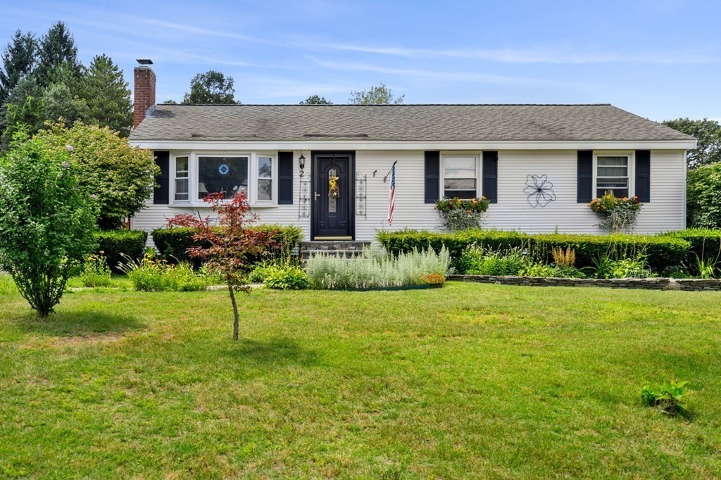 2 Staunton Road Groveland, MA 01834 - Photo 1 of 34 Gallery Image 1