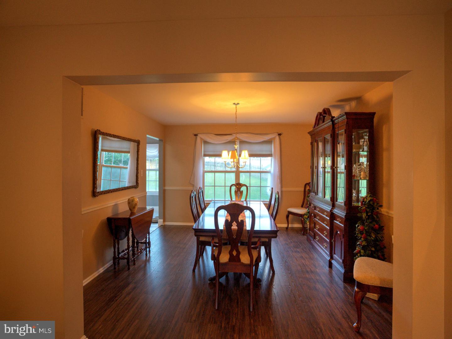 31 Equitation Way Sewell, NJ 08080 - Photo 16 of 25 Dining Room