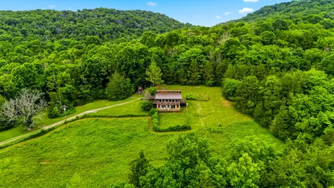 $1,249,900 | 427 Adams Road, Watertown, TN 37184
