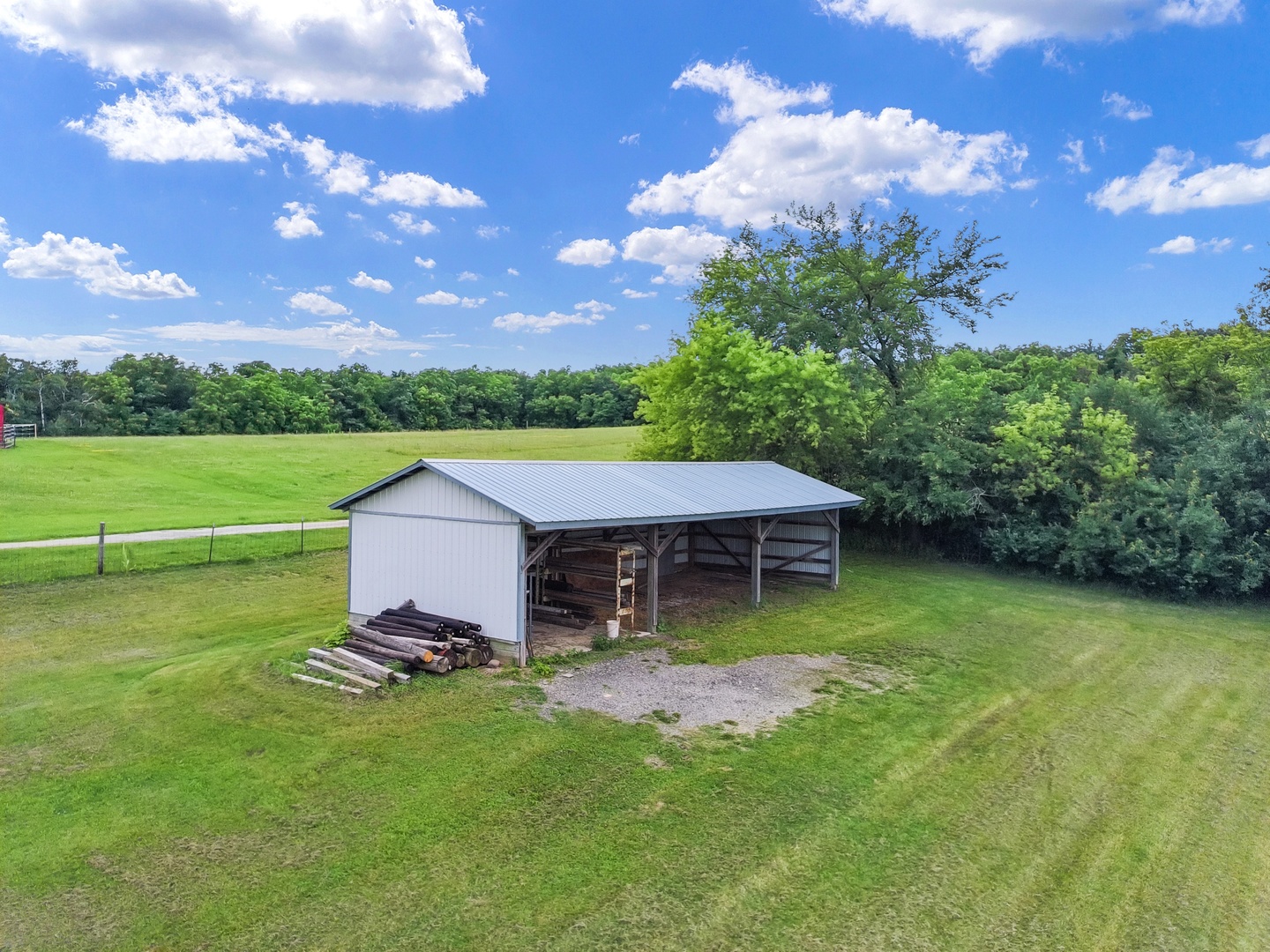 19104 Crowley Road Harvard, IL 60033 - Photo 15 of 24