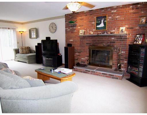 70 Brianna Lane Springfield, MA 01129 - Photo 6 of 16 Gallery Image 6