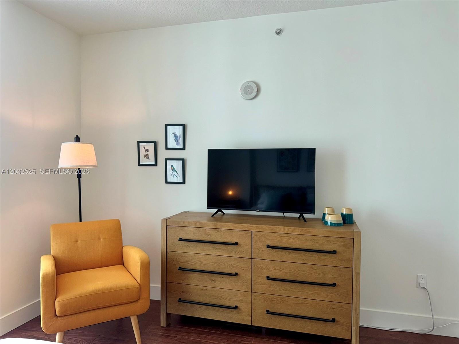 79 Southwest 12th Street, Unit 1502 Miami, FL 33130 - Photo 13 of 32