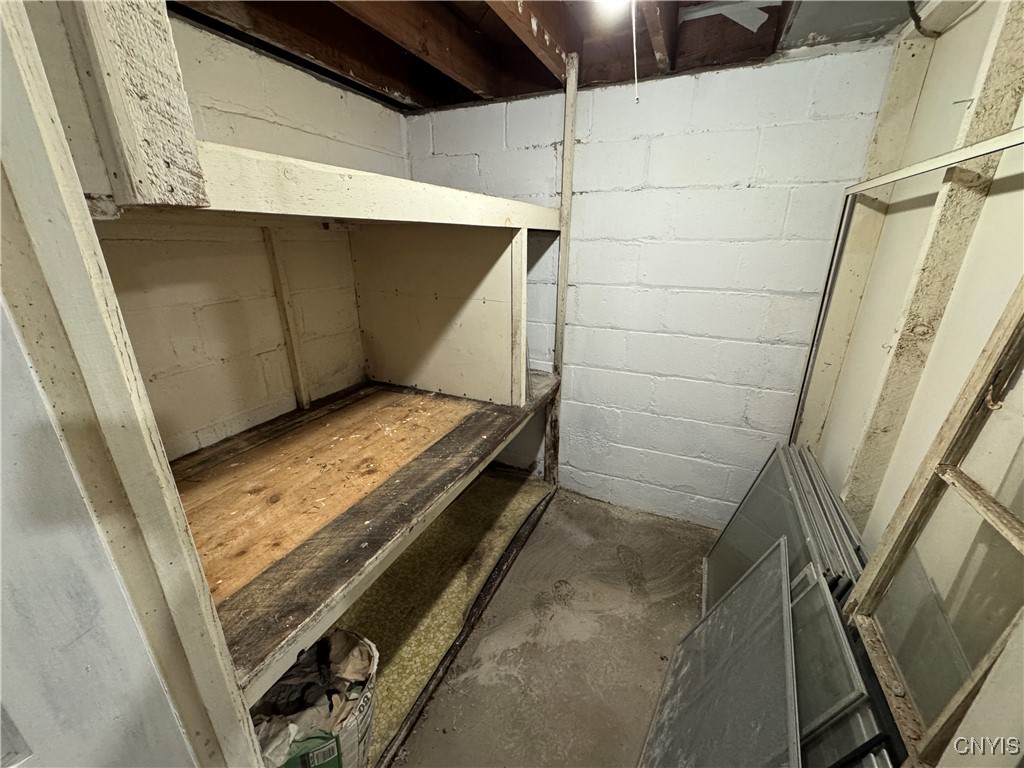 2025 Valley Drive Syracuse, NY 13207 - Photo 27 of 37