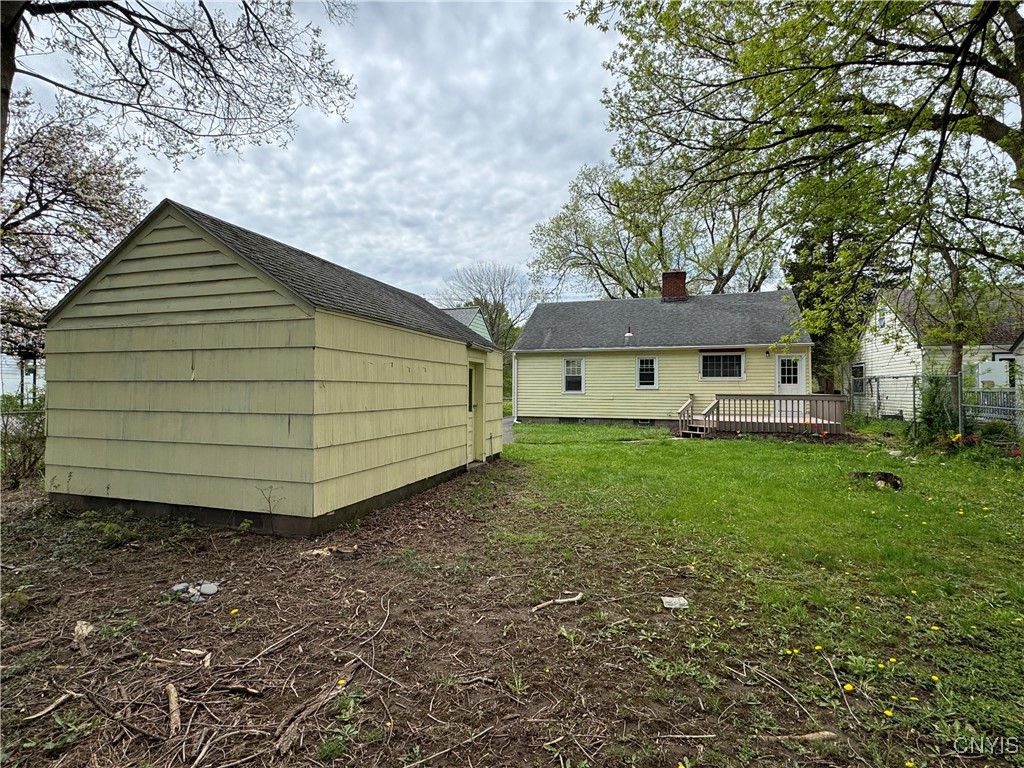 2025 Valley Drive Syracuse, NY 13207 - Photo 35 of 37