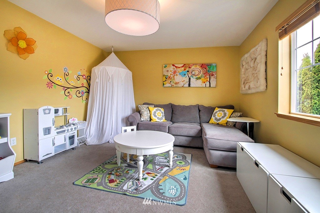 5609 Southeast 2nd Court Renton, WA 98059 - Photo 18 of 20 Gallery Image 18
