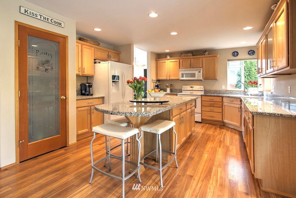 5609 Southeast 2nd Court Renton, WA 98059 - Photo 7 of 20 Gallery Image 7