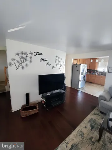 $300,000 | 32 Huttons Vireo Drive, Martinsburg, WV 25405