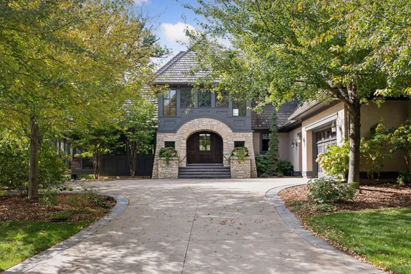 $3,600,000 | 425 Carpenters Point, Wayzata, MN 55391