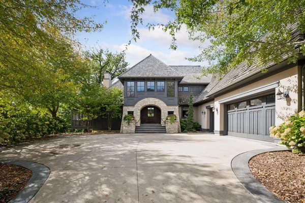 $3,600,000 | 425 Carpenters Point, Wayzata, MN 55391