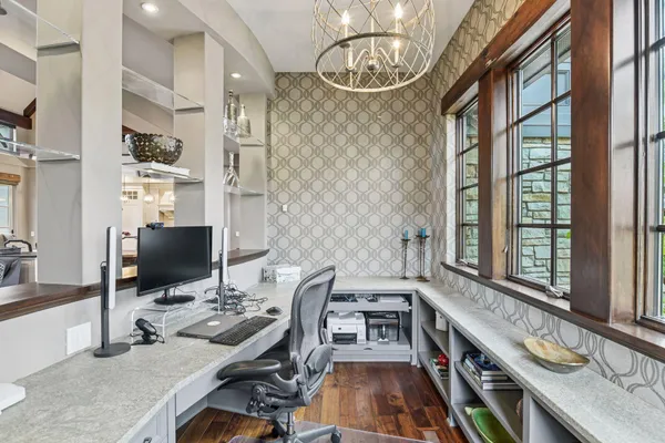 $3,600,000 | 425 Carpenters Point, Wayzata, MN 55391