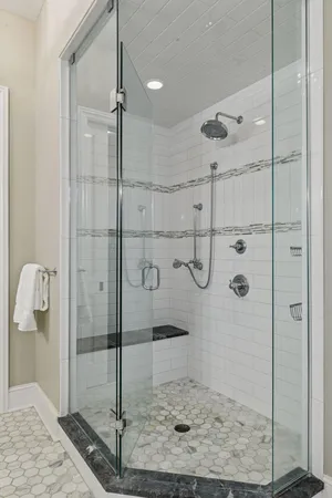 $3,600,000 | 425 Carpenters Point, Wayzata, MN 55391