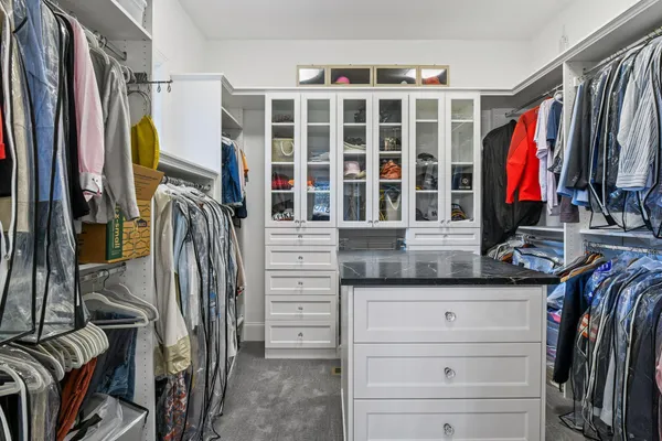 $3,600,000 | 425 Carpenters Point, Wayzata, MN 55391