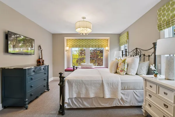 $3,600,000 | 425 Carpenters Point, Wayzata, MN 55391