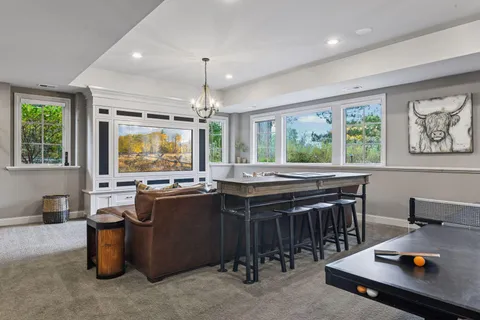 $3,600,000 | 425 Carpenters Point, Wayzata, MN 55391
