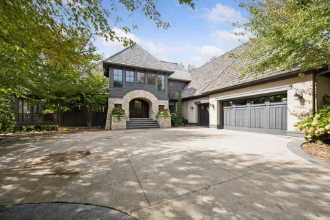 $3,600,000 | 425 Carpenters Point, Wayzata, MN 55391