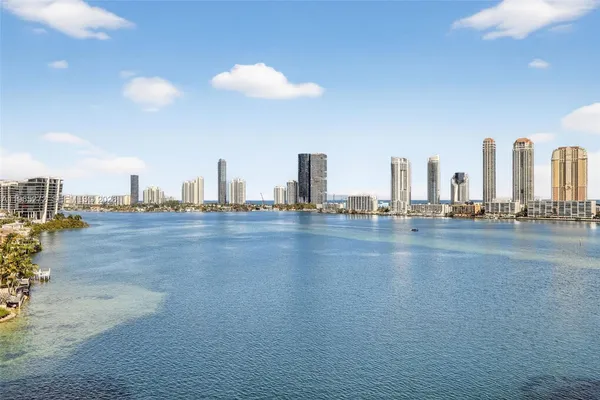 $1,280,000 | 3000 Island Boulevard, Unit 1106, Aventura, FL 33160