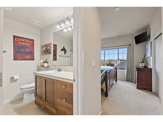 $385,000 | 29128 Southwest Costa Circle East, Wilsonville, OR 97070