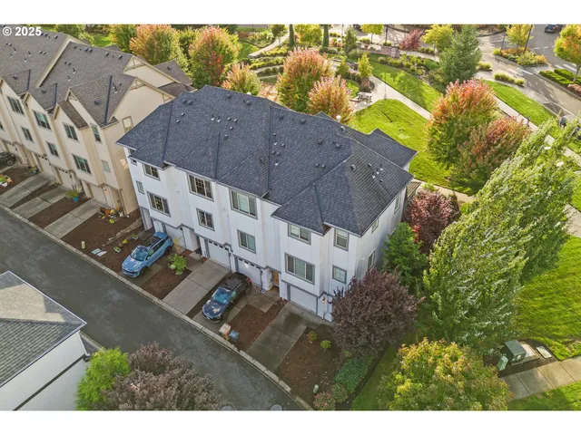 $385,000 | 29128 Southwest Costa Circle East, Wilsonville, OR 97070