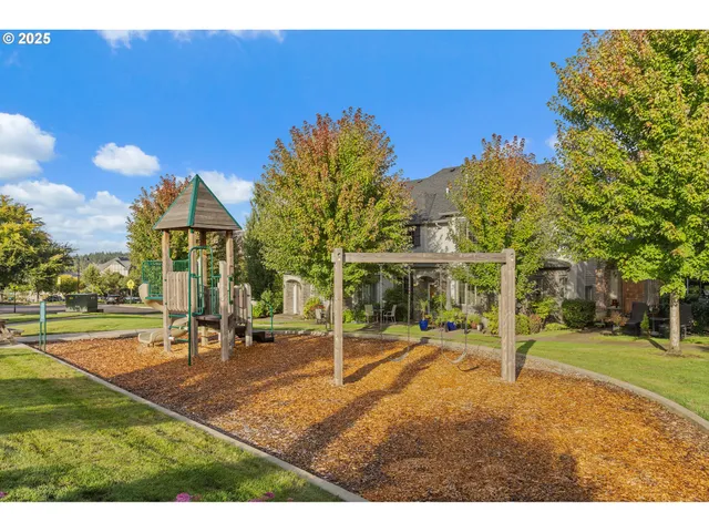 $385,000 | 29128 Southwest Costa Circle East, Wilsonville, OR 97070