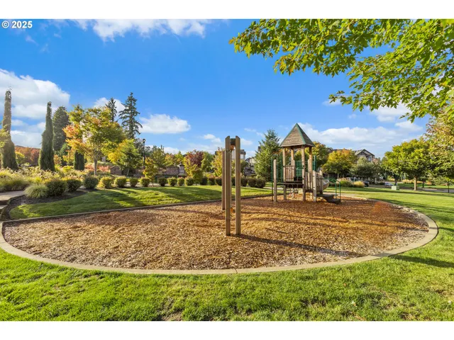 $385,000 | 29128 Southwest Costa Circle East, Wilsonville, OR 97070