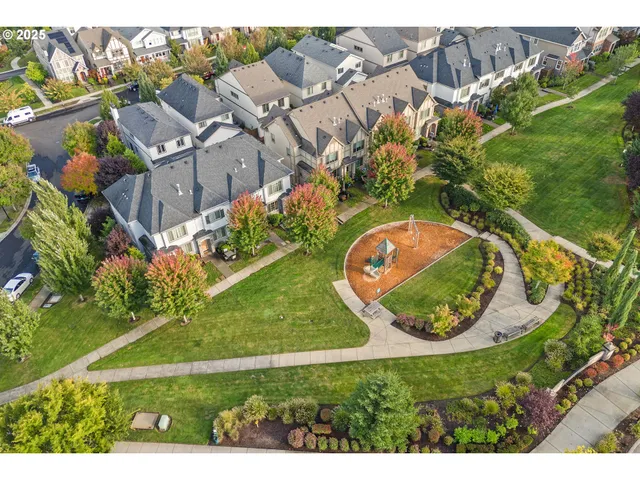 $385,000 | 29128 Southwest Costa Circle East, Wilsonville, OR 97070