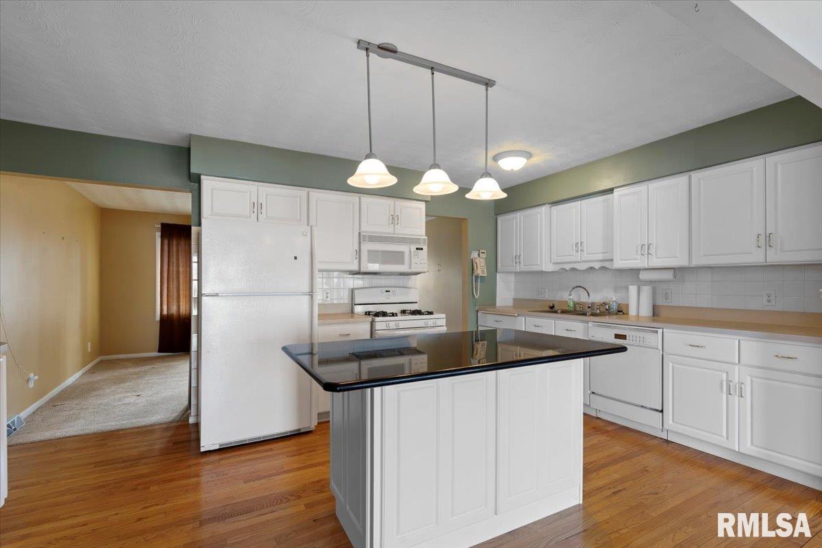 2077 Henley Road Springfield, IL 62702 - Photo 12 of 36