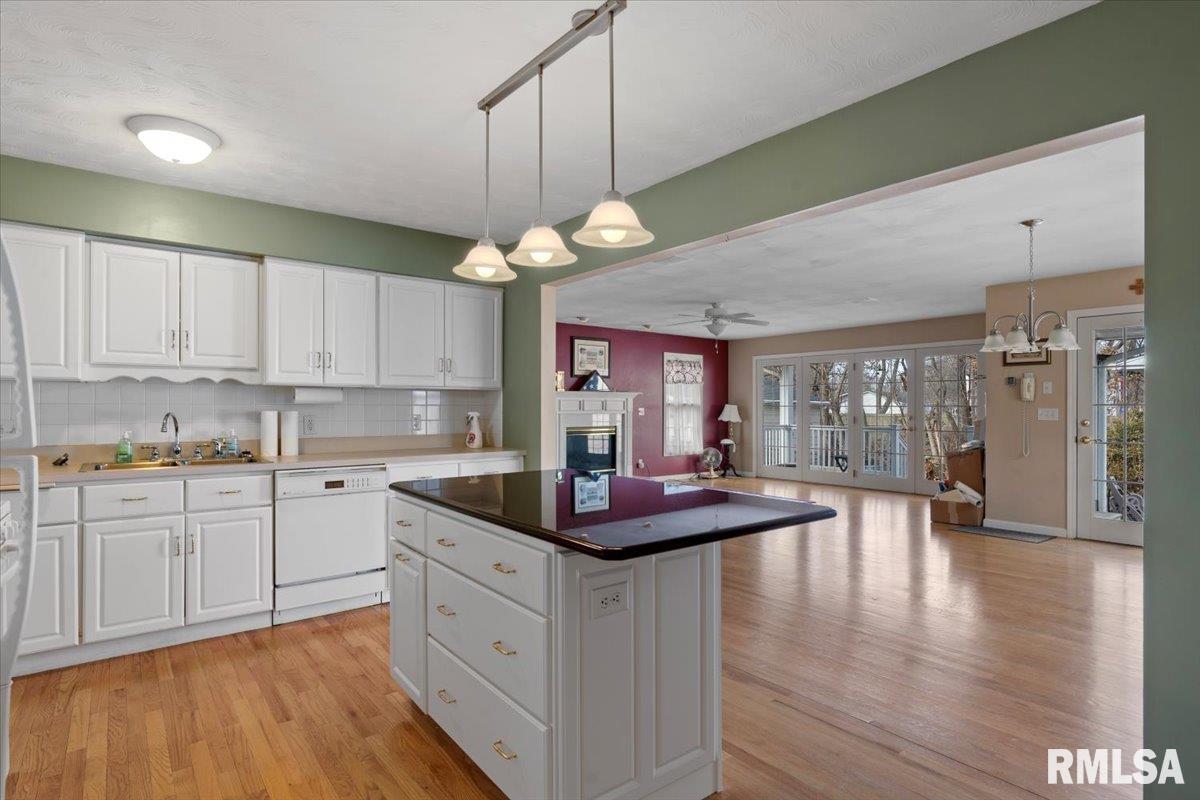 2077 Henley Road Springfield, IL 62702 - Photo 10 of 36
