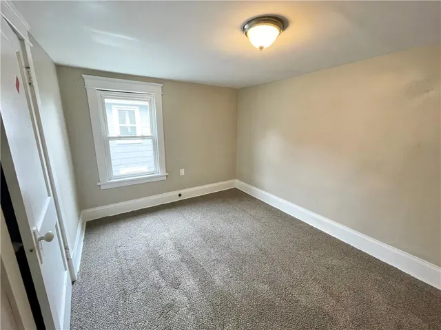 $1,295 | 3 West Edison Avenue, New Castle, PA 16101