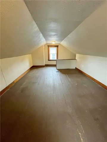 $1,295 | 3 West Edison Avenue, New Castle, PA 16101