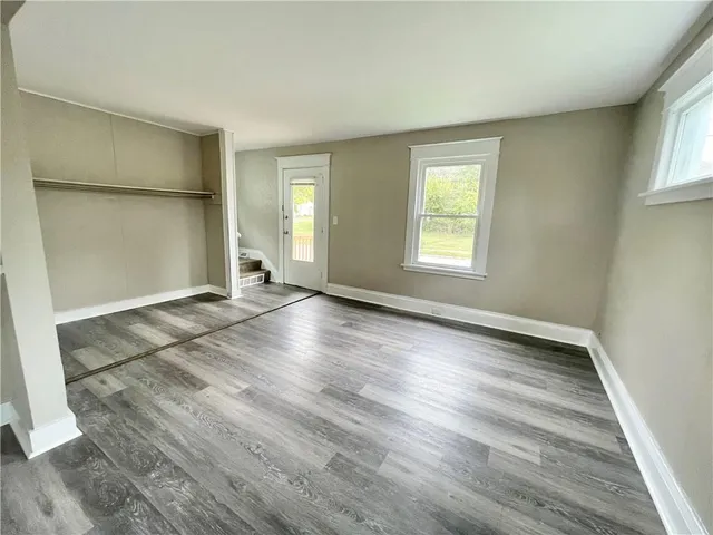 $1,295 | 3 West Edison Avenue, New Castle, PA 16101