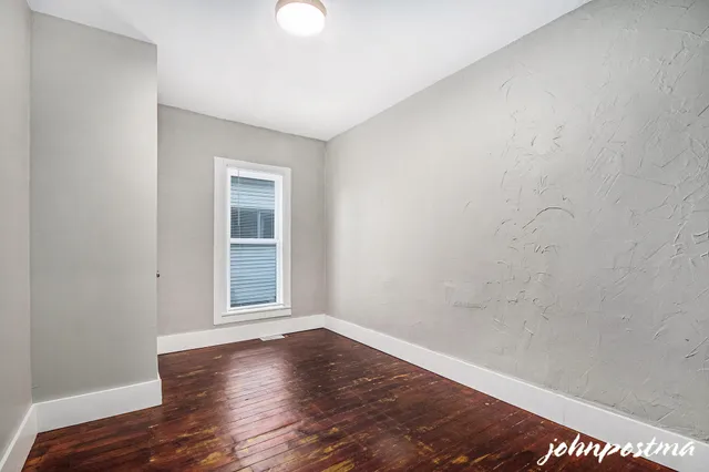 $425,000 | 646 Broadway Avenue Northwest, Grand Rapids, MI 49504