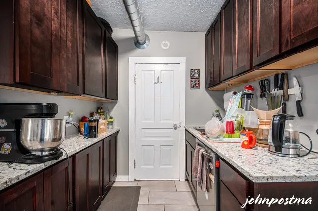 $425,000 | 646 Broadway Avenue Northwest, Grand Rapids, MI 49504