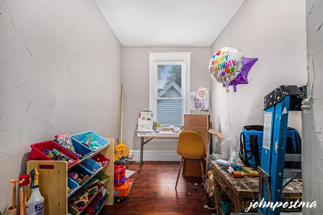 $425,000 | 646 Broadway Avenue Northwest, Grand Rapids, MI 49504