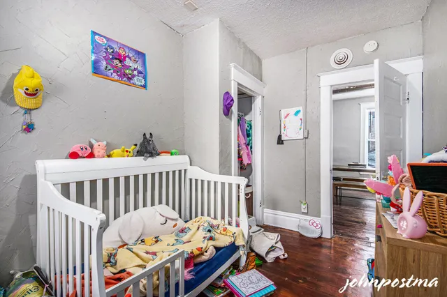 $425,000 | 646 Broadway Avenue Northwest, Grand Rapids, MI 49504