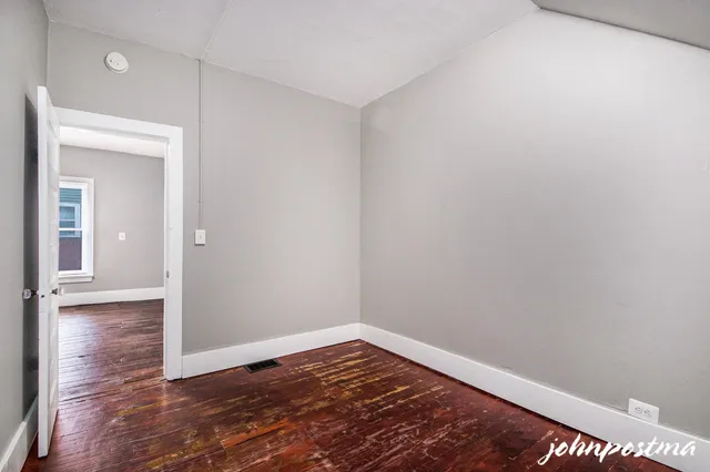 $425,000 | 646 Broadway Avenue Northwest, Grand Rapids, MI 49504