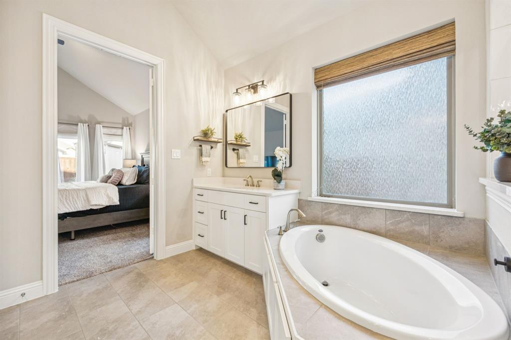 6916 Basket Flower Road Argyle, TX 76226 - Photo 16 of 35