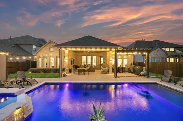 $835,000 | 6916 Basket Flower Road, Argyle, TX 76226