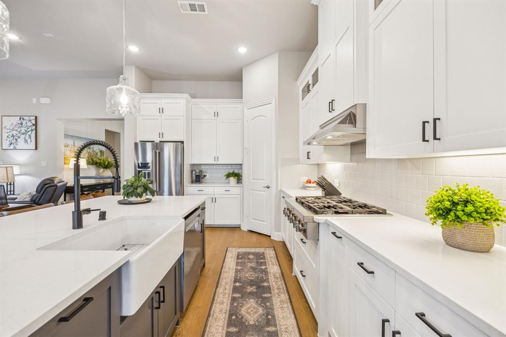 6916 Basket Flower Road Argyle, TX 76226 - Photo 9 of 35