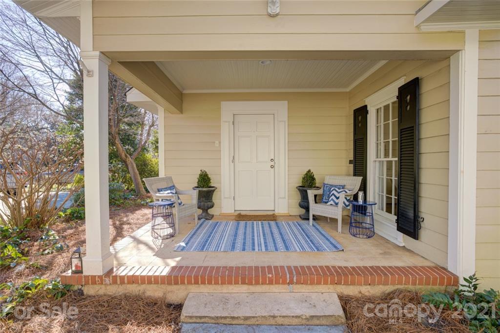 2226 Sharon Road Charlotte, NC 28207 - Photo 2 of 20