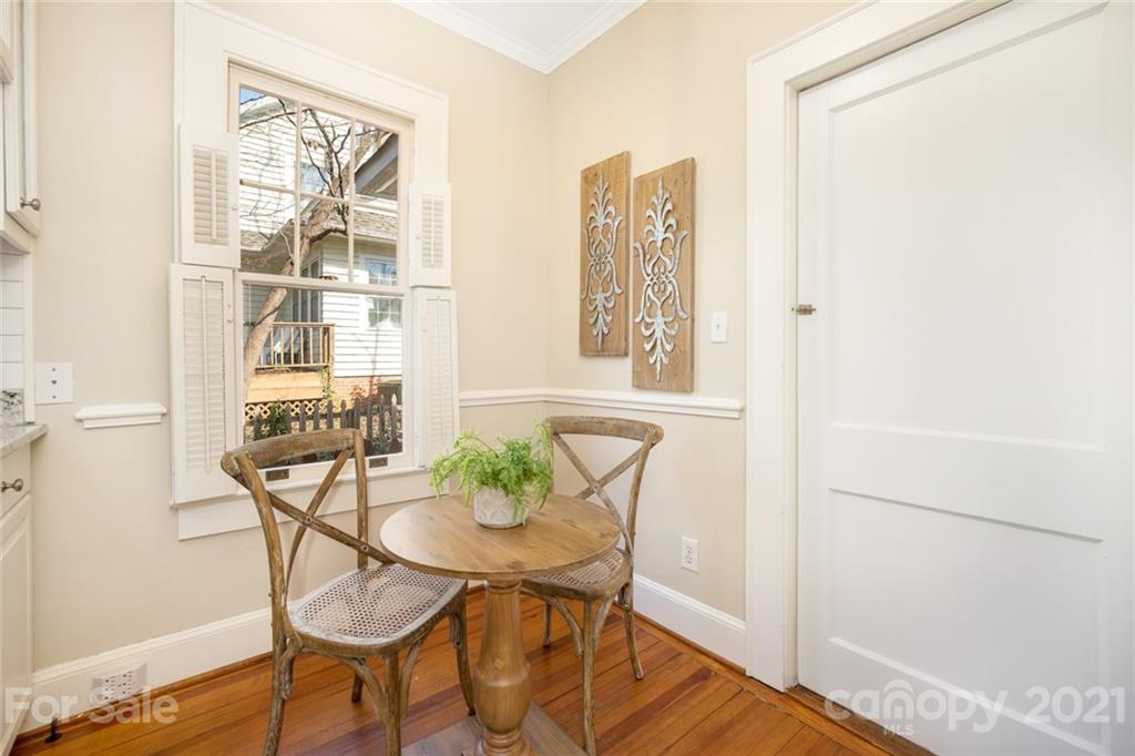 2226 Sharon Road Charlotte, NC 28207 - Photo 8 of 20