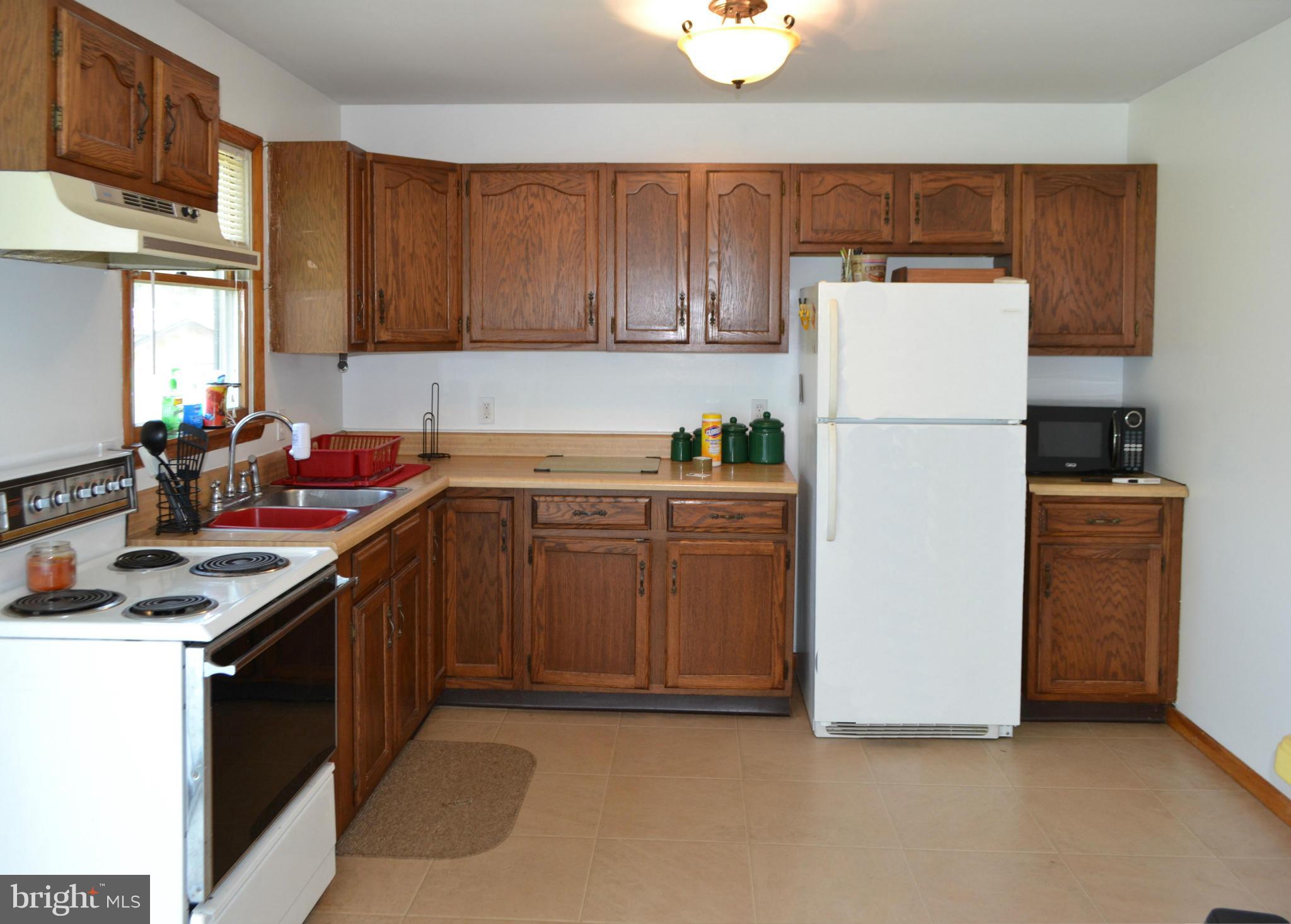 920 Ragan Road Conowingo, MD 21918 - Photo 18 of 30 Spacious Eat-in Kitchen