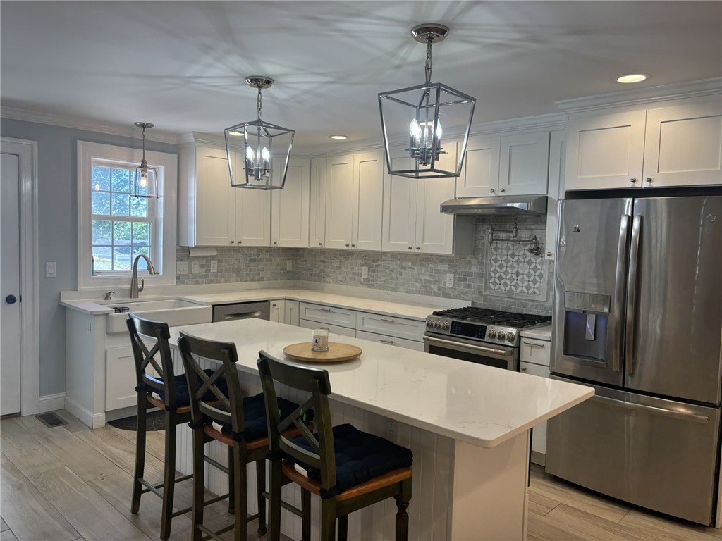 210 High Street Westerly, RI 02891 - Photo 4 of 17 Kitchen