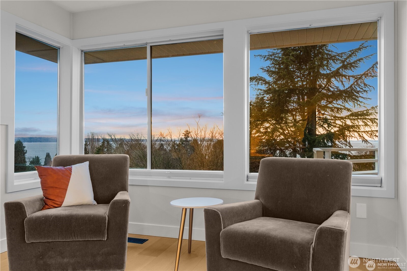 19209 Olympic View Drive Edmonds, WA 98020 - Photo 16 of 39