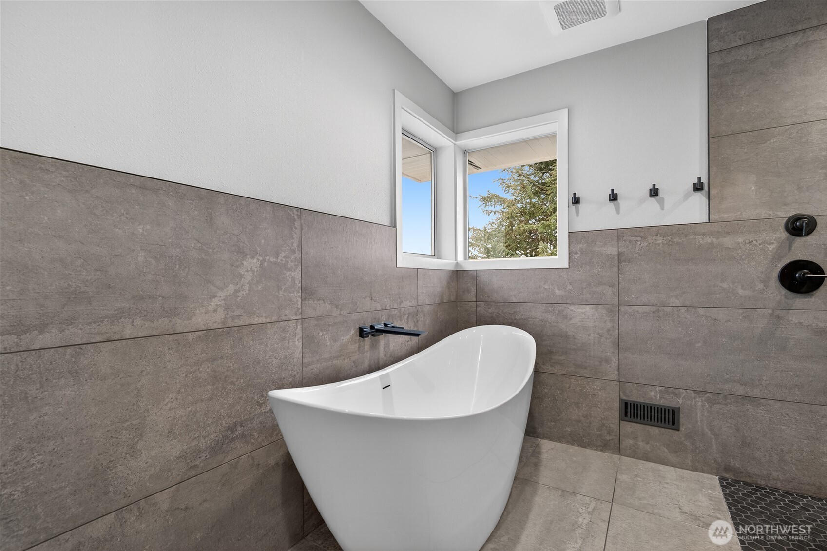 19209 Olympic View Drive Edmonds, WA 98020 - Photo 20 of 39