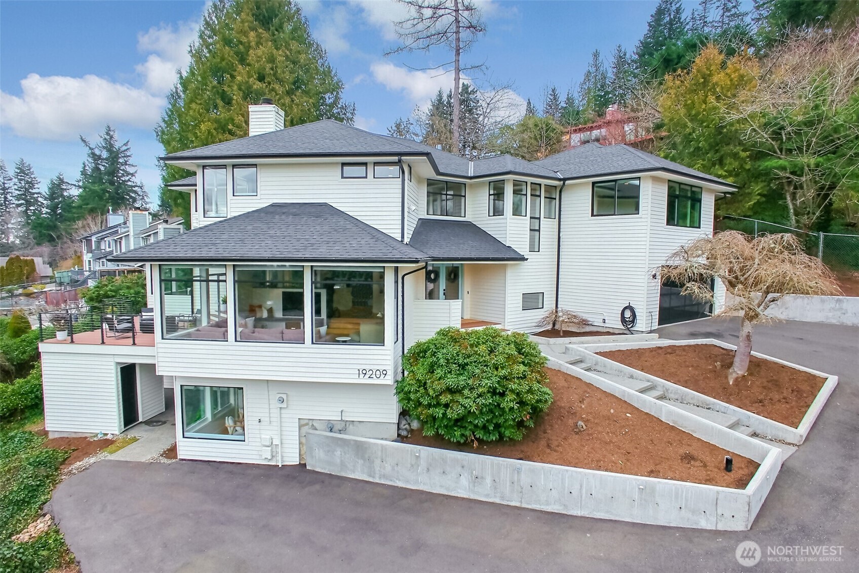 19209 Olympic View Drive Edmonds, WA 98020 - Photo 36 of 39